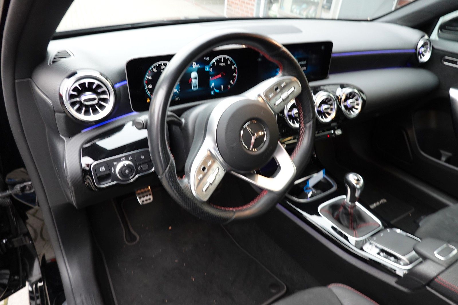 Fahrzeugabbildung Mercedes-Benz A 200 AMG -Klasse Lim. A 200