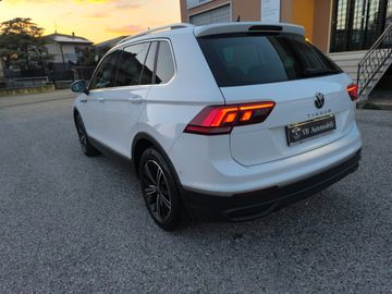 Volkswagen Tiguan - 8