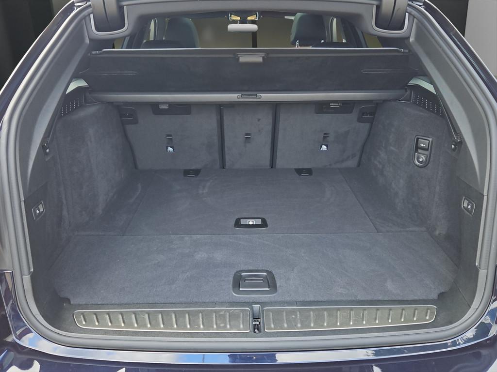 BMW 530d T. M-SPORT LASER PANO STANDH KAMERA 19" AHK
