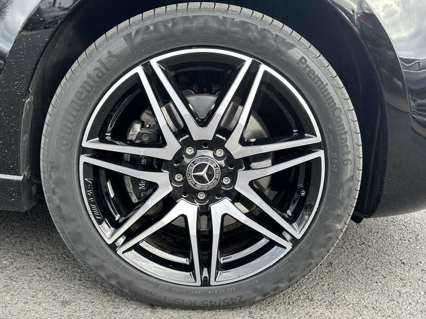 Fahrzeugabbildung Mercedes-Benz V 300 d EXCLUSIVE 4MATIC AMG NIGHT AHK Tische