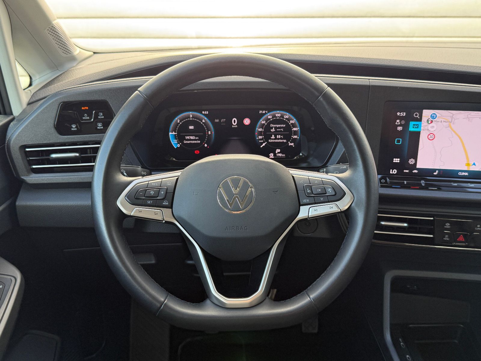 Fahrzeugabbildung Volkswagen Caddy Life ACC AHK Blis Navi LED Kamera SHZ