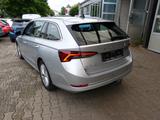 Skoda Octavia Combi Style DSG LED AHK NAVI ACC DAB - Skoda Octavia Gebrauchtwagen in Augsburg