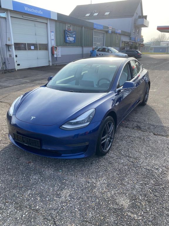 Angebot ansehen Tesla Model 3