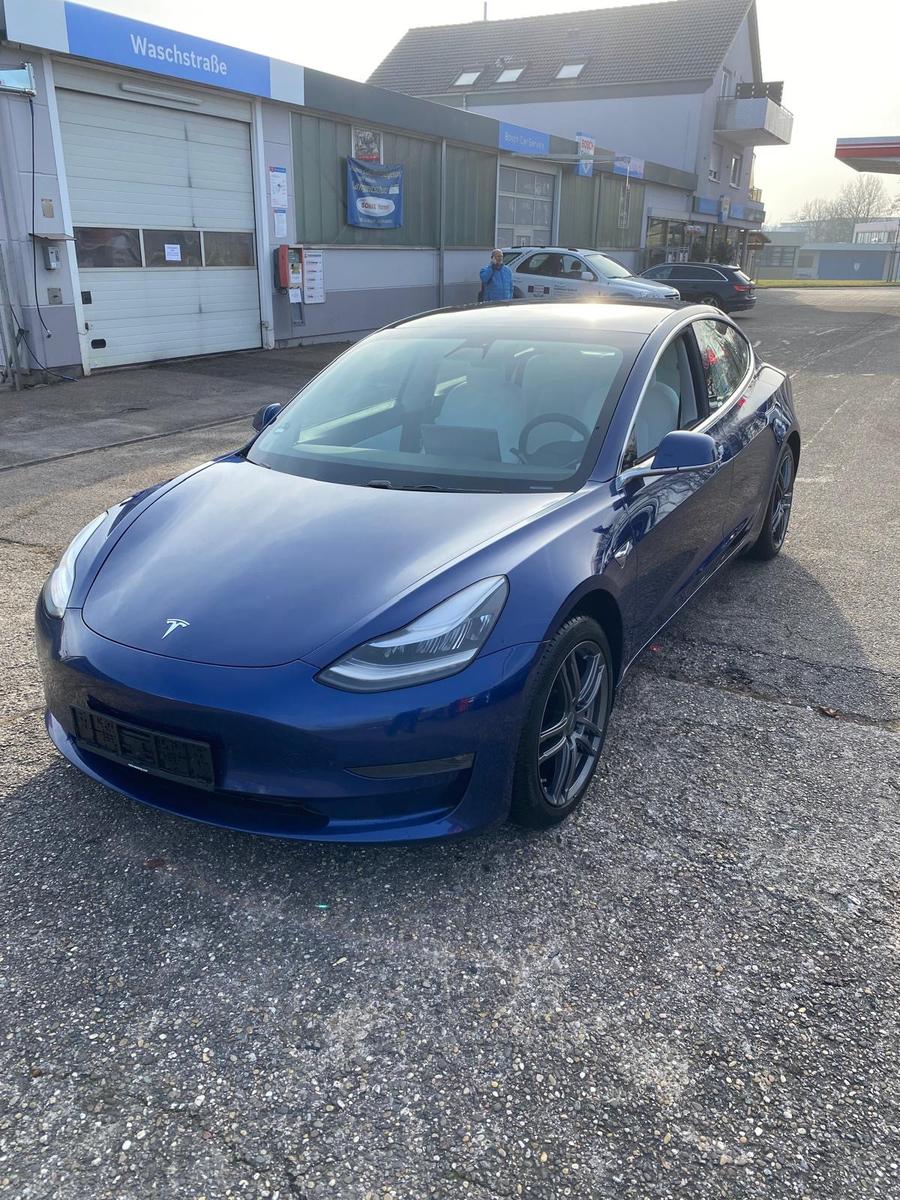 Tesla Model 3 Long Range Dual AWD