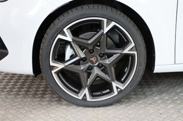 Cupra Leon Sportstourer 1.5 AHK Pano 19Zoll Sennheiser