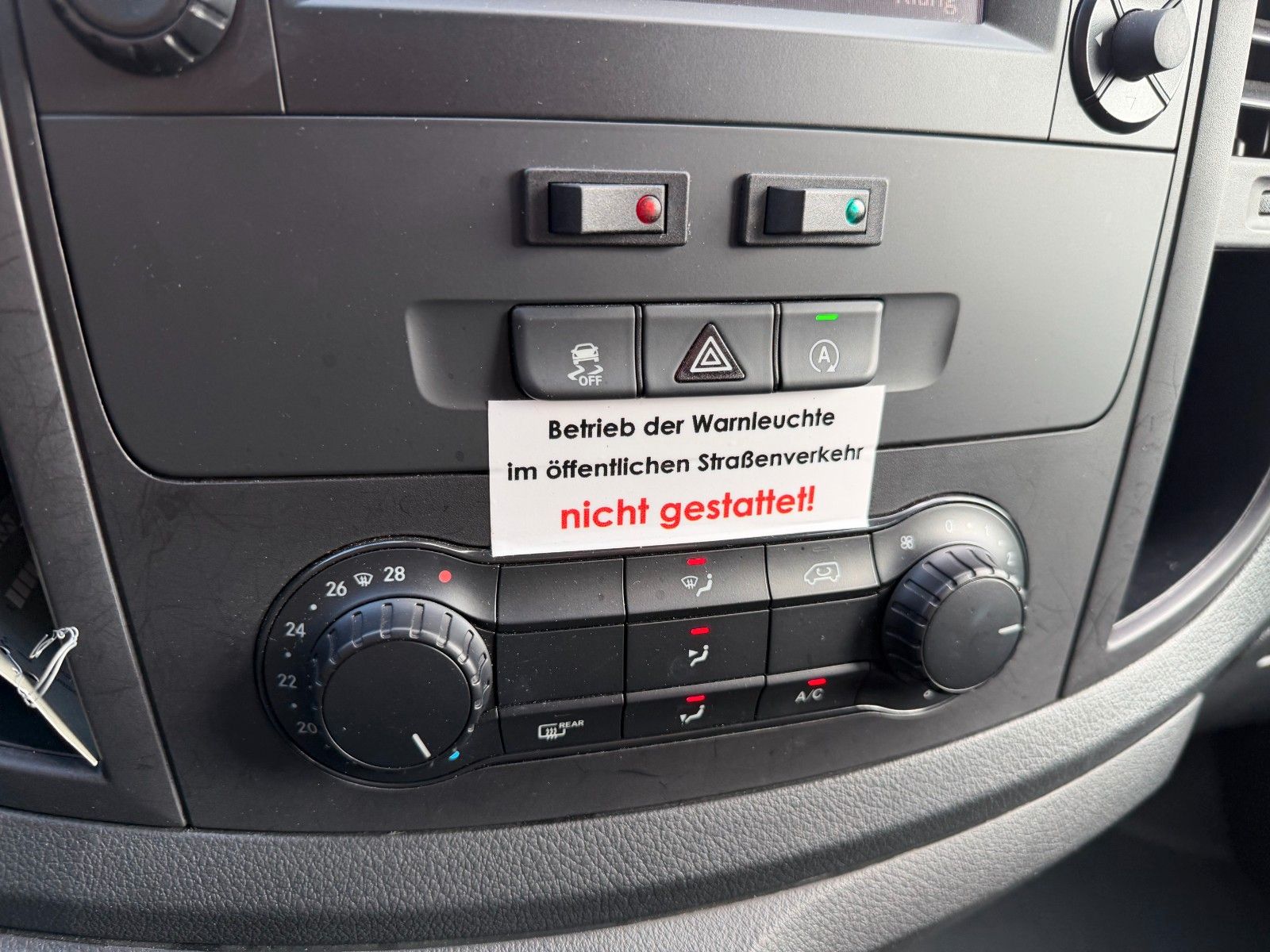 Fahrzeugabbildung Mercedes-Benz Vito 114 CDI Tourer Extral Klima