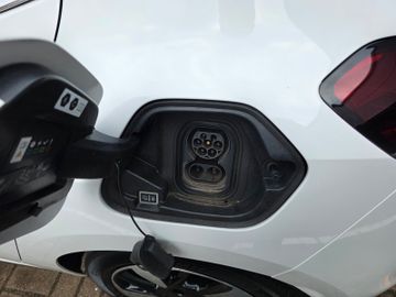 Bild 12 Opel Corsa F e Elegance