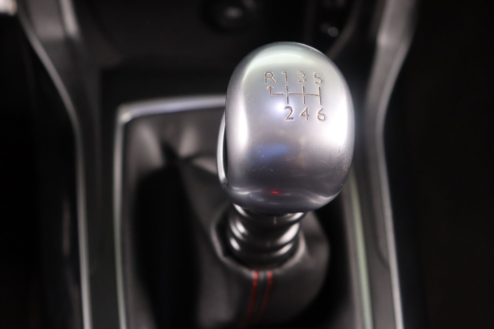 Fahrzeugabbildung Peugeot 308 GT * LED * Teilleder * Navi
