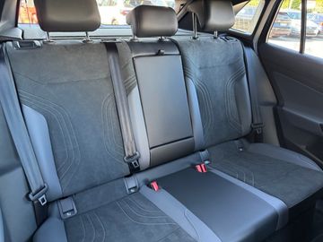 Volkswagen ID.4 Pro 210 kW (286 PS) 79 kWh 1-Gang-Automatik