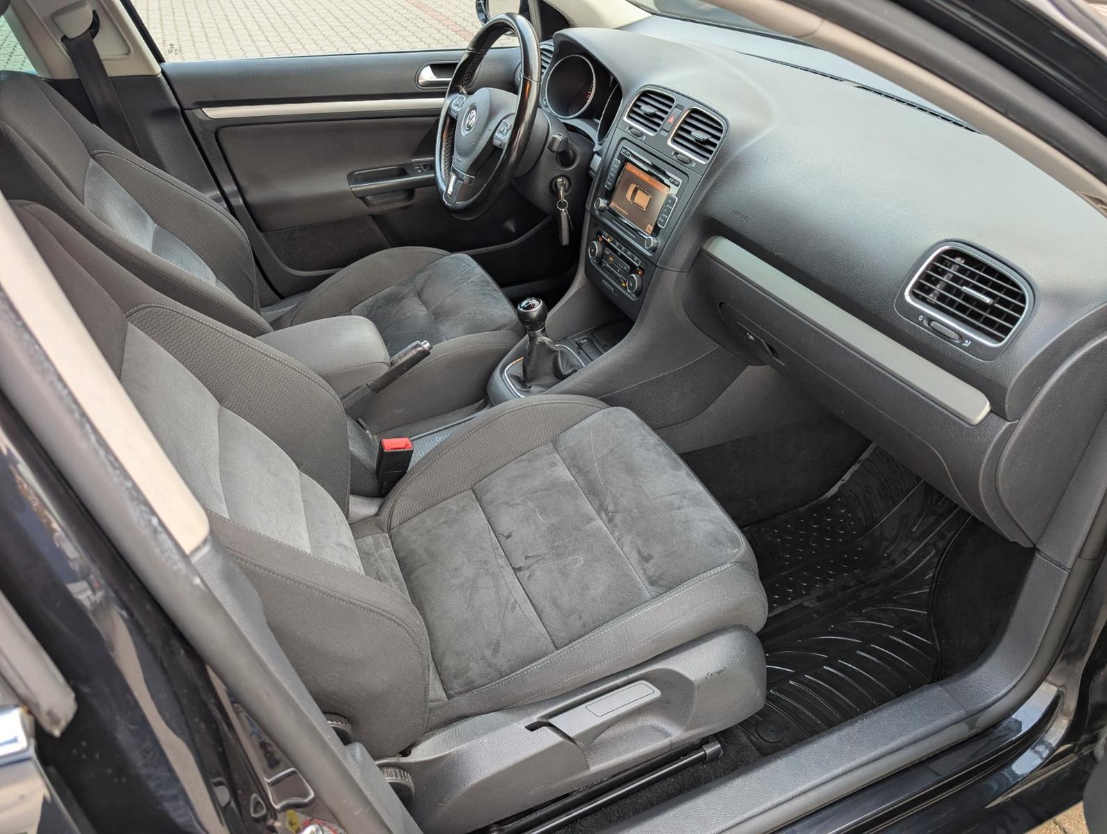 Volkswagen Golf 2011 — photo 11