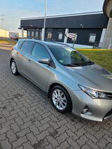 Toyota Auris Edition 1,6-l-Valvematic Multidrive S ... - Toyota Auris: Valvematic