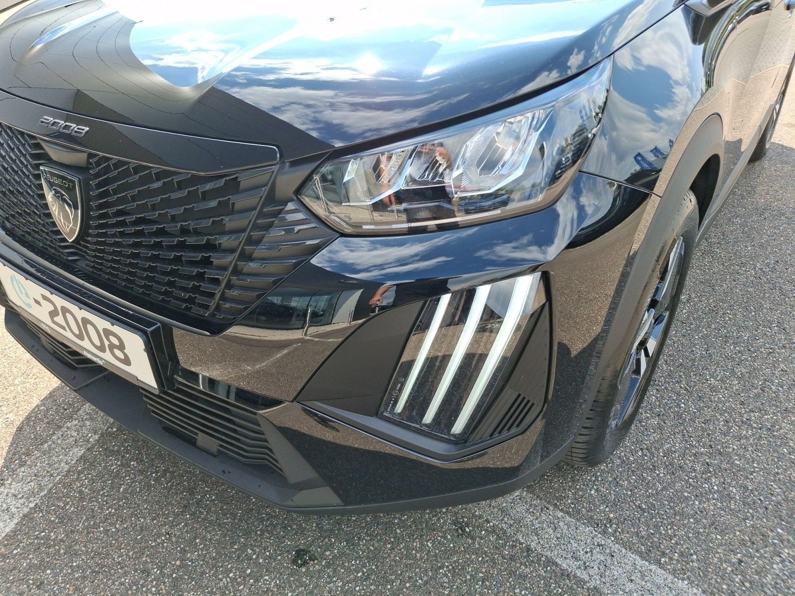 Peugeot e-2008 - Bild 9