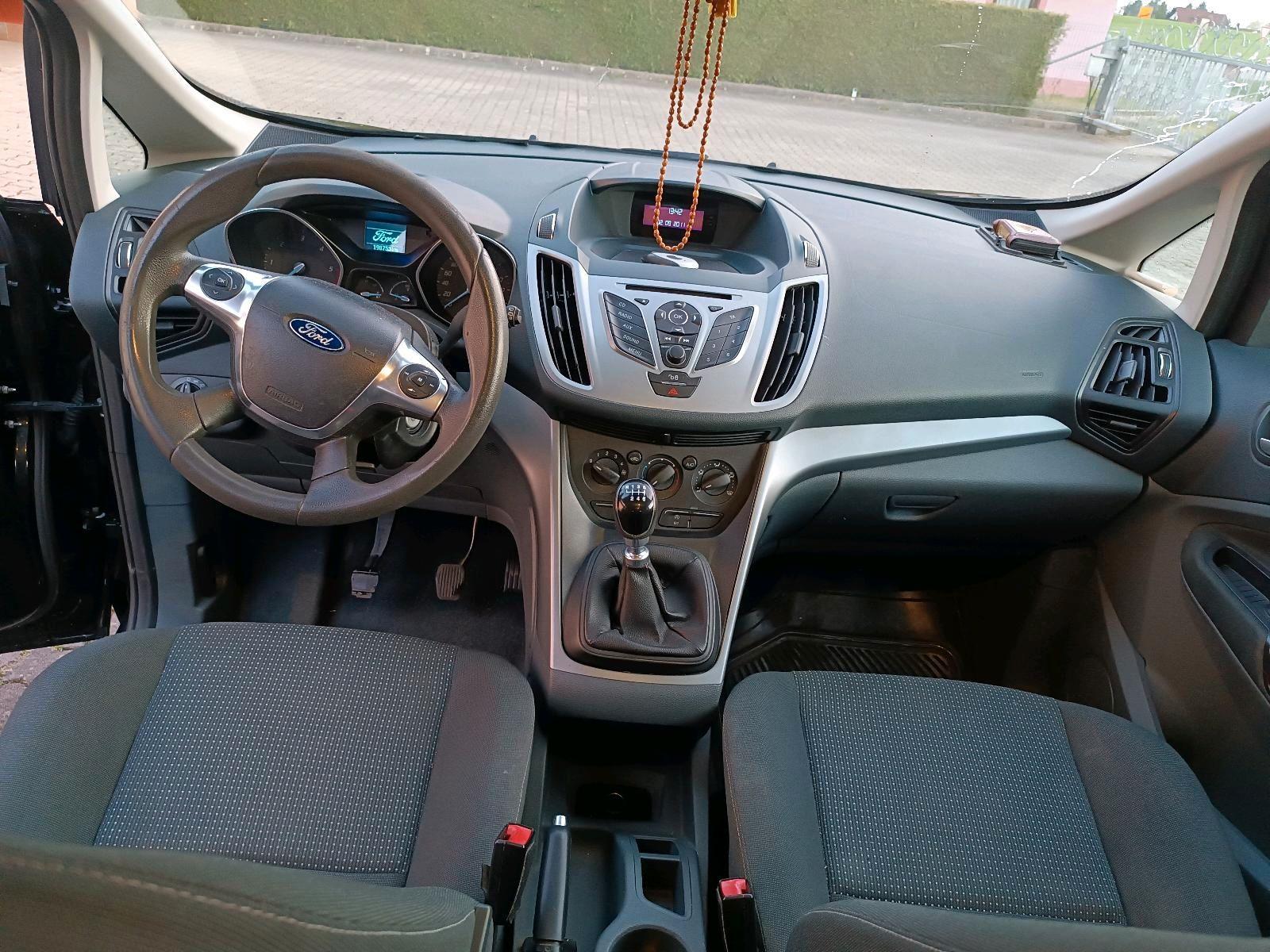 Ford C-MAX 2011 — photo 10
