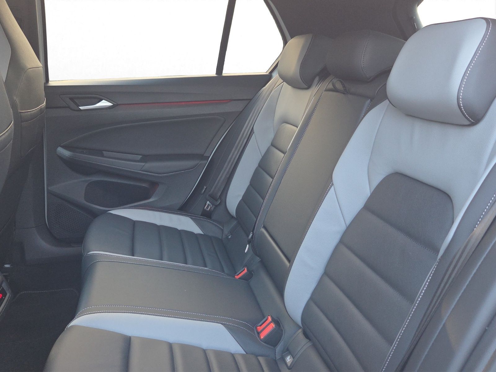 Volkswagen Golf VIII 1.5 TSI eHybrid GTE Black Style Navi A foto 20
