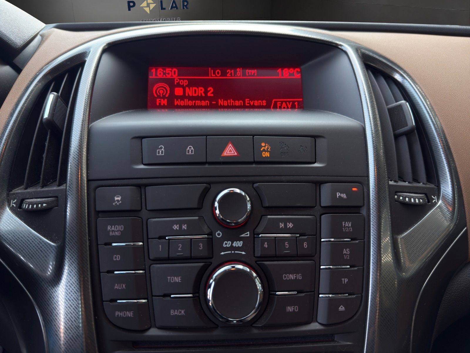 Fahrzeugabbildung Opel Astra J Sports *Bhz-Lenkrad*Tempomat*PDC*Sitzhz