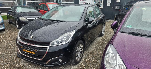 Peugeot 208 Active 5.Türen 8x Reifen Tüv 02.2027