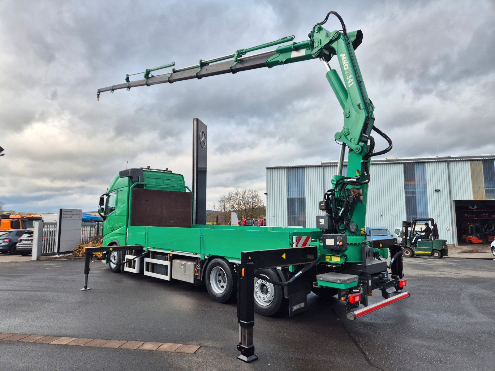 Fahrzeugabbildung Volvo FH 500 Heckkran MKG HLK341SHP Funk AHK