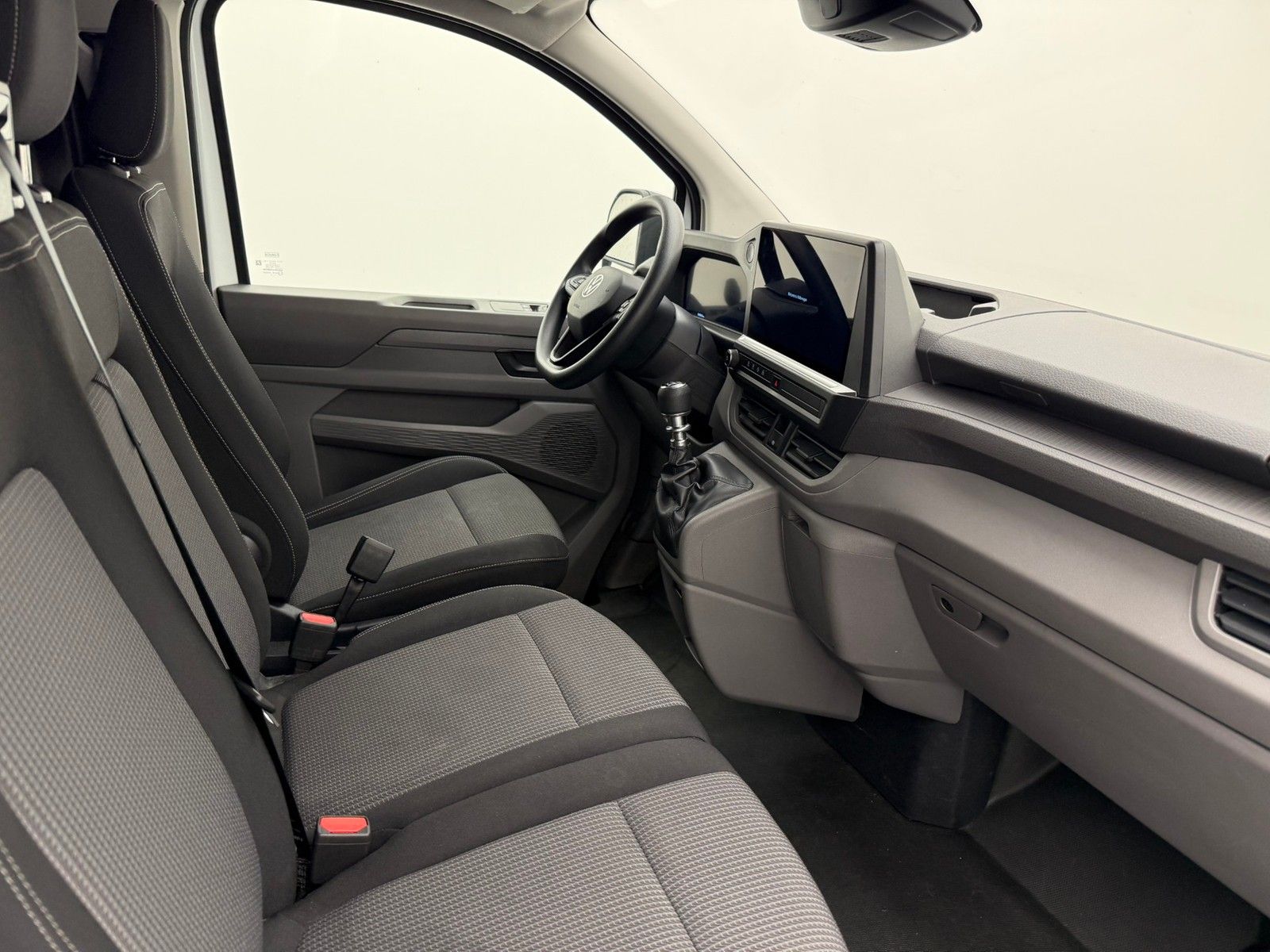 Volkswagen T7 Transporter Kasten 2.0 TDI LANG LR 5JGarantie imagem 3