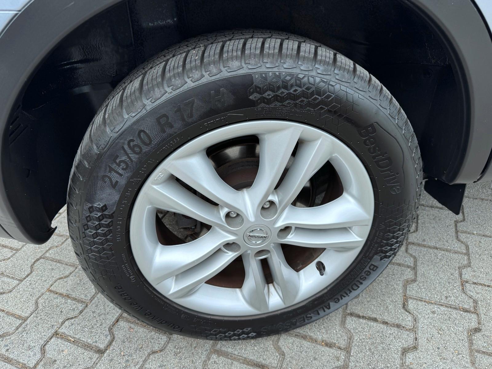 Nissan Qashqai Acenta*Panorama*AHK*S-Heft*1-Hand