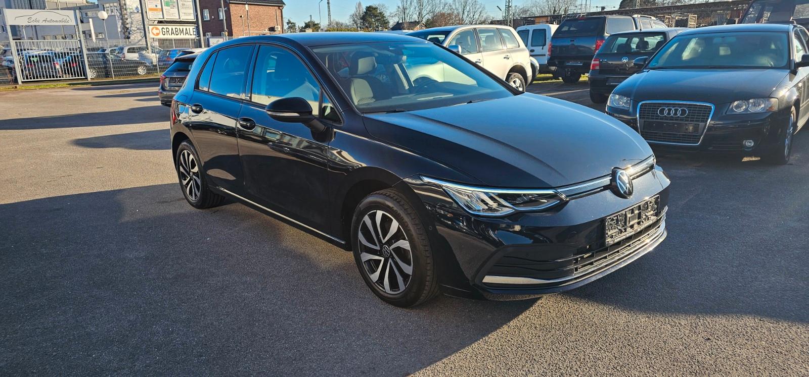 Volkswagen Golf VIII Lim. Active