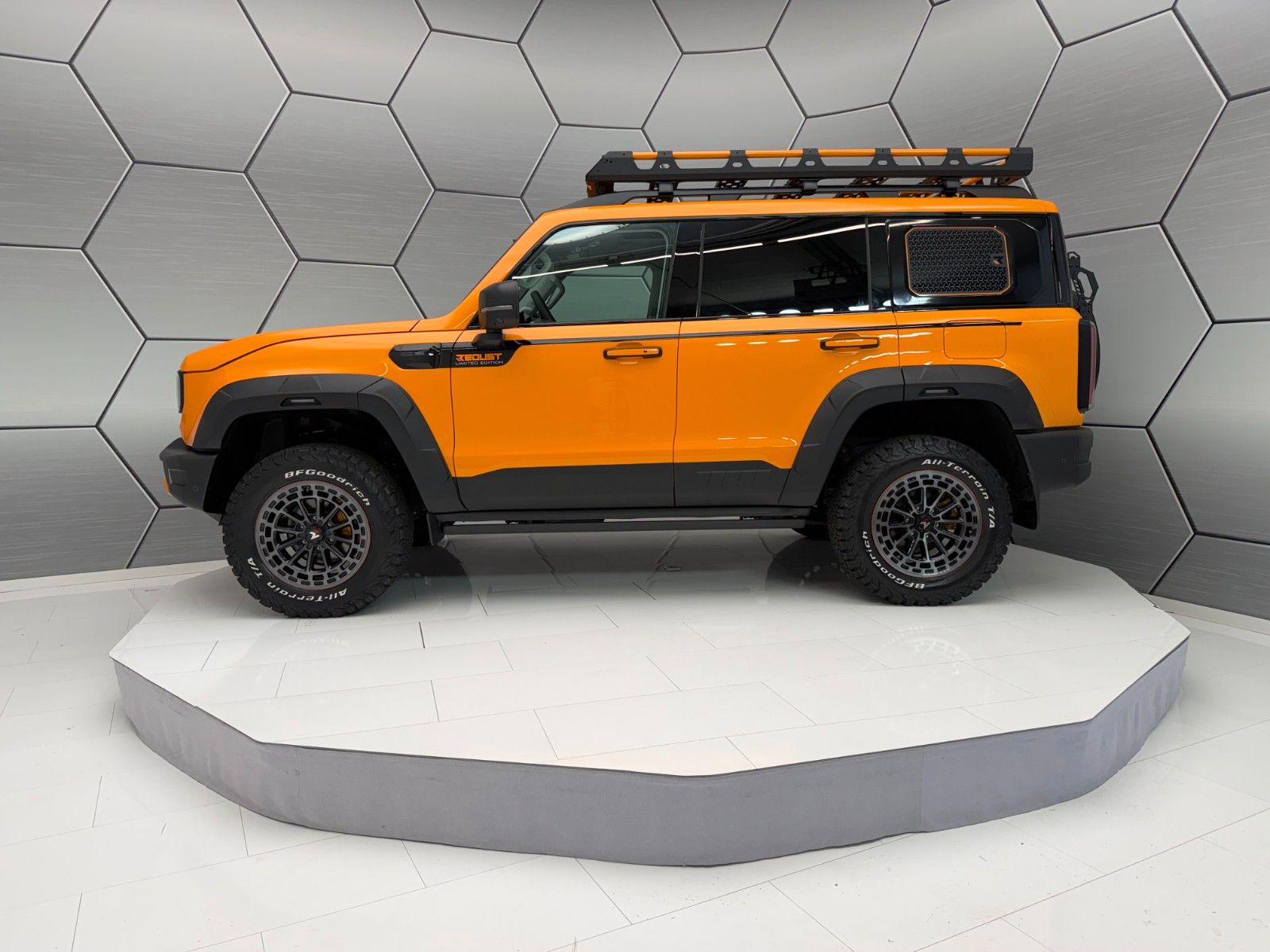 BAIC BJ40 2.0T 4WD REDUST LIMITED EDITION imagem 2