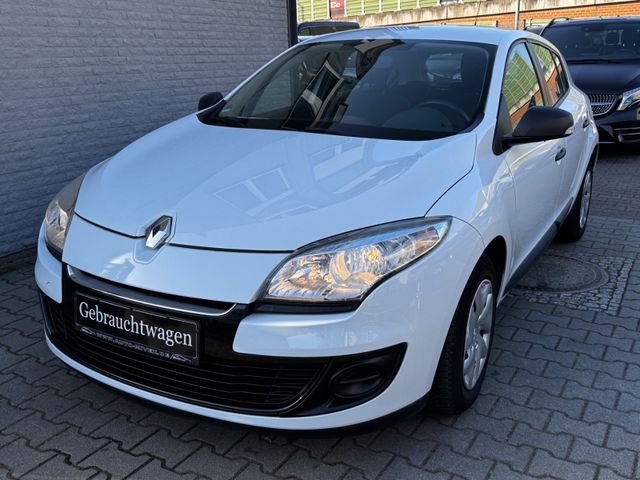 Renault Megane 1,6 III Lim. 5-trg. Authentique 1.Hand HU