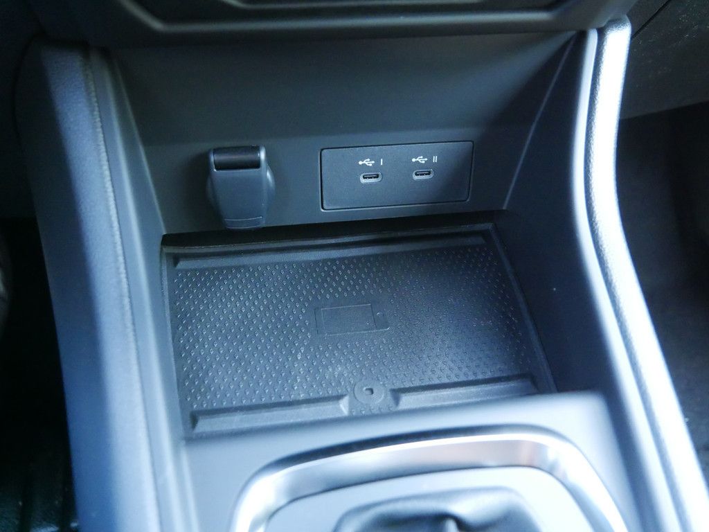 Fahrzeugabbildung Renault Captur Techno E-TECH Full Hybrid 145