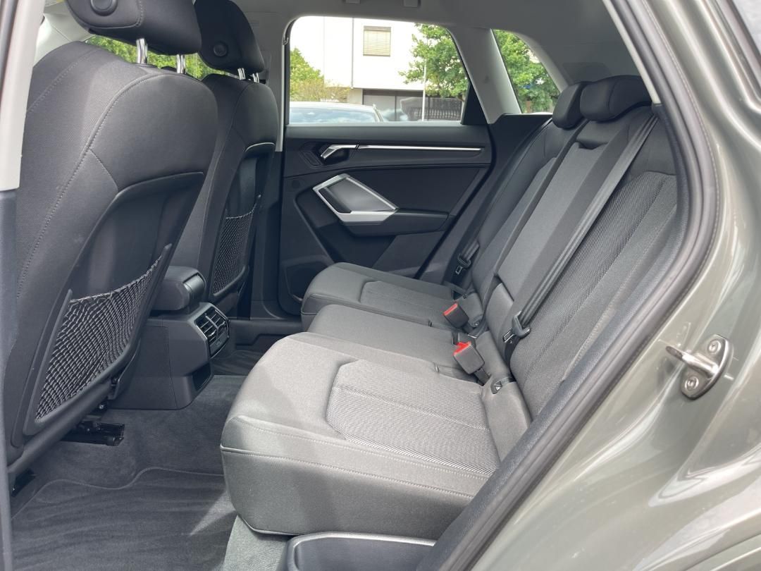 Fahrzeugabbildung Audi Q3 35 1.5 TFSI advanced Kamera,LED,Matrix,Navi