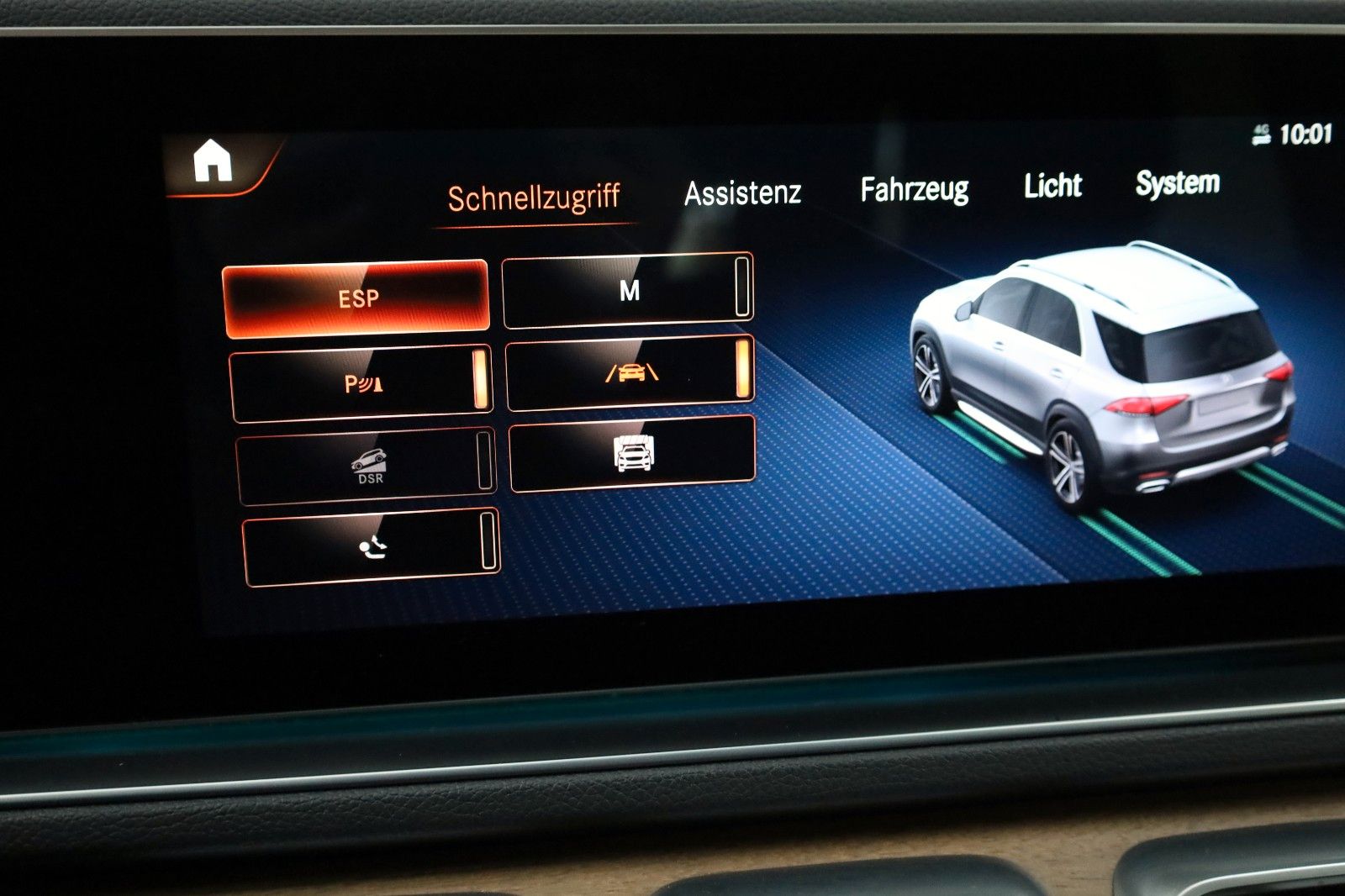 Fahrzeugabbildung Mercedes-Benz GLE 350e 4M AMG Leder,Navi,LED,Panorama,Night