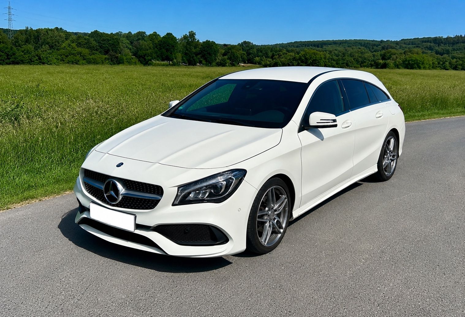 MERCEDES-BENZ CLA 200 Shooting Brake CLA 200 AMG Line Shoo...