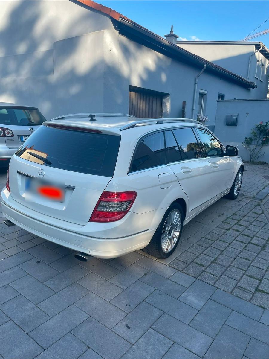 Mercedes-Benz C320 2008 — photo 7