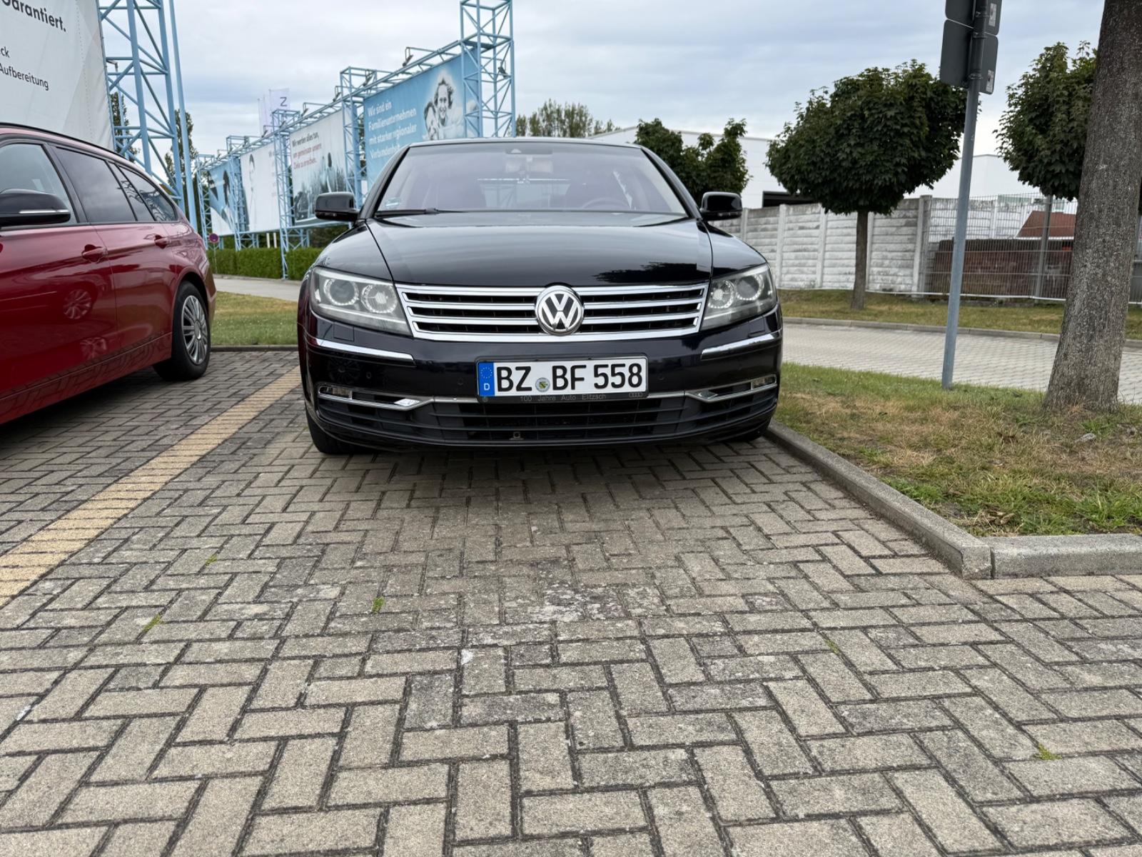 Volkswagen Phaeton 4.2 V8 lang 4MOTION Tiptronic 4-Sitzer -