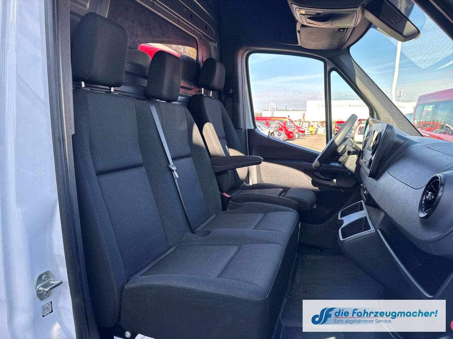 Fahrzeugabbildung Mercedes-Benz Sprinter Kasten 317 CDI L2 Automa. Navi CarPlay