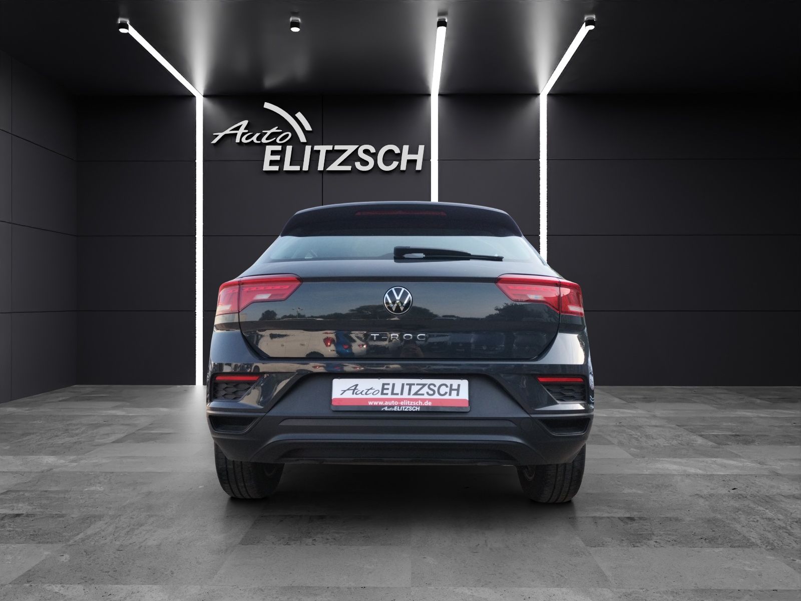 Fahrzeugabbildung Volkswagen T-Roc TSI AHK SHZ Klima WeConnect DAB+
