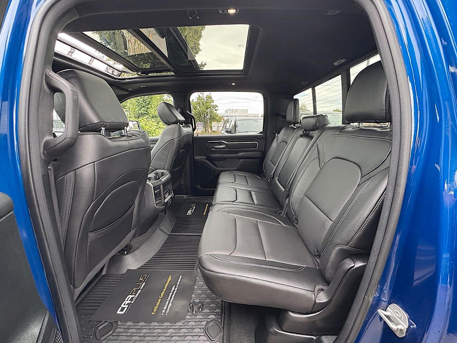 Fahrzeugabbildung Dodge RAM 5.7 V8 HEMI CrewCab 4x4 *Pano*LED* 19% MwSt.