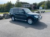 Mitsubishi Pajero v80 - gebrauchte Mitsubishi Pajero aus dem Jahr 2009