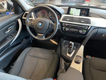 BMW 320i Advantage *NAVI*PDC*MFL*TEMP*