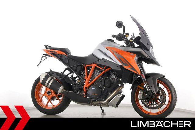 KTM 1290 SUPER DUKE GT - 1. Hand