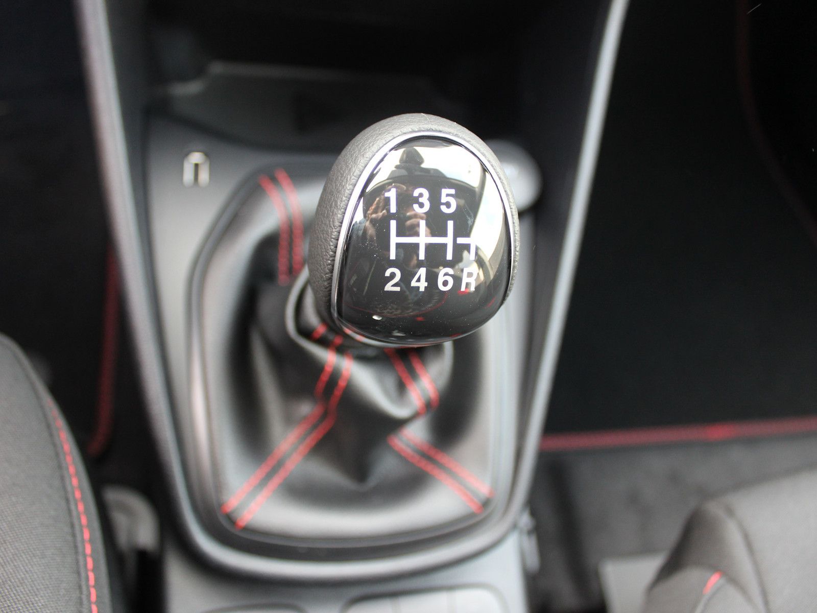 Fahrzeugabbildung Ford Fiesta ST-Line X 1,0 EcoBoost Hybrid