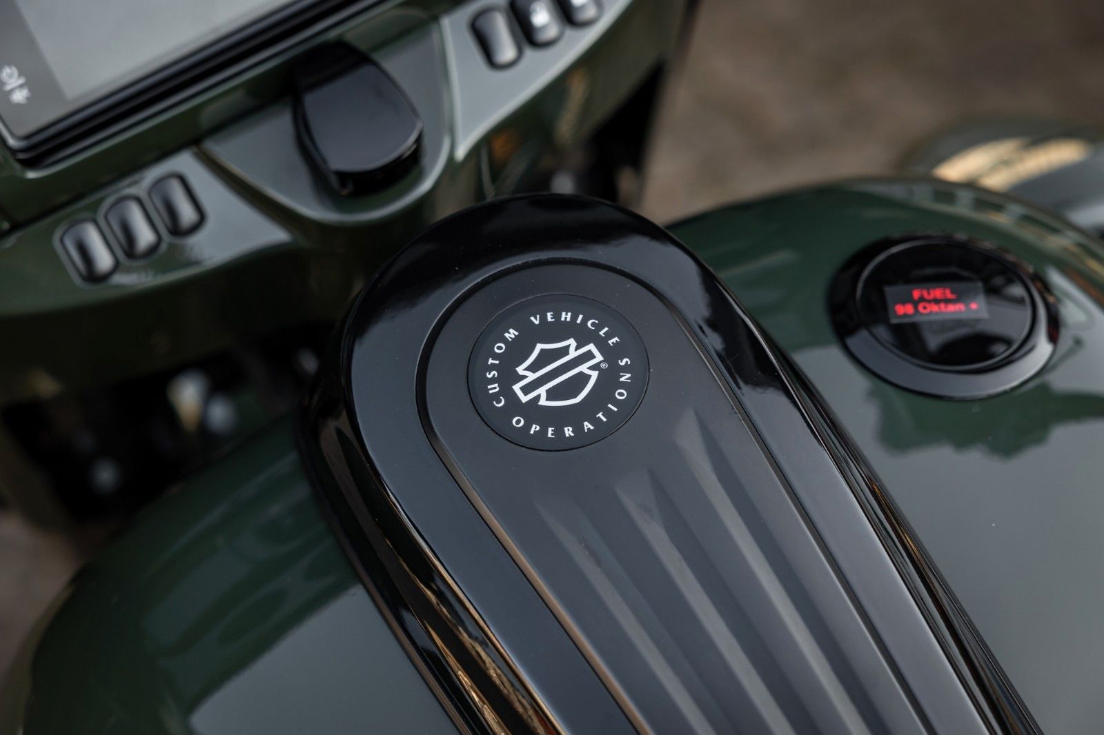Fahrzeugabbildung Harley-Davidson CVO Street Glide FLHXSE 140 TORXSTER JEKILL&HYDE