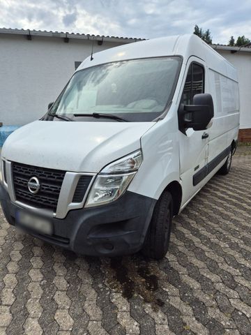 Nissan NV400