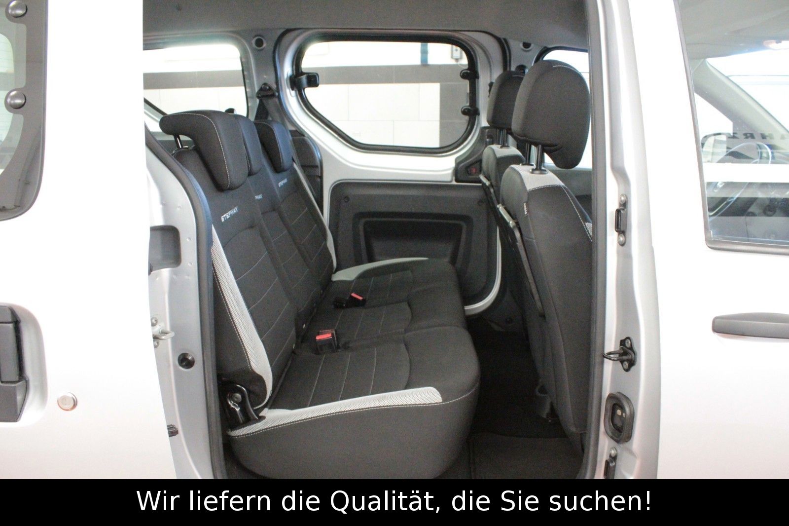 Fahrzeugabbildung Dacia Dokker TCe 115 Stepway *Navi*Klima*