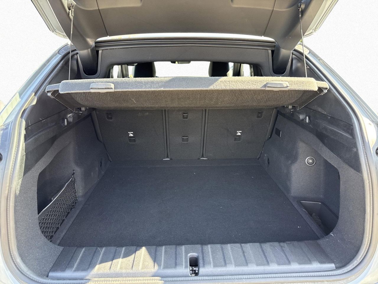 BMW iX2 - Bild 21