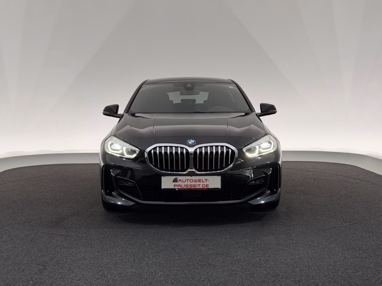 BMW 118i Lim.*M SPORT*SHADOW-LED-SHZ-PDC-TEMPO-WLAN