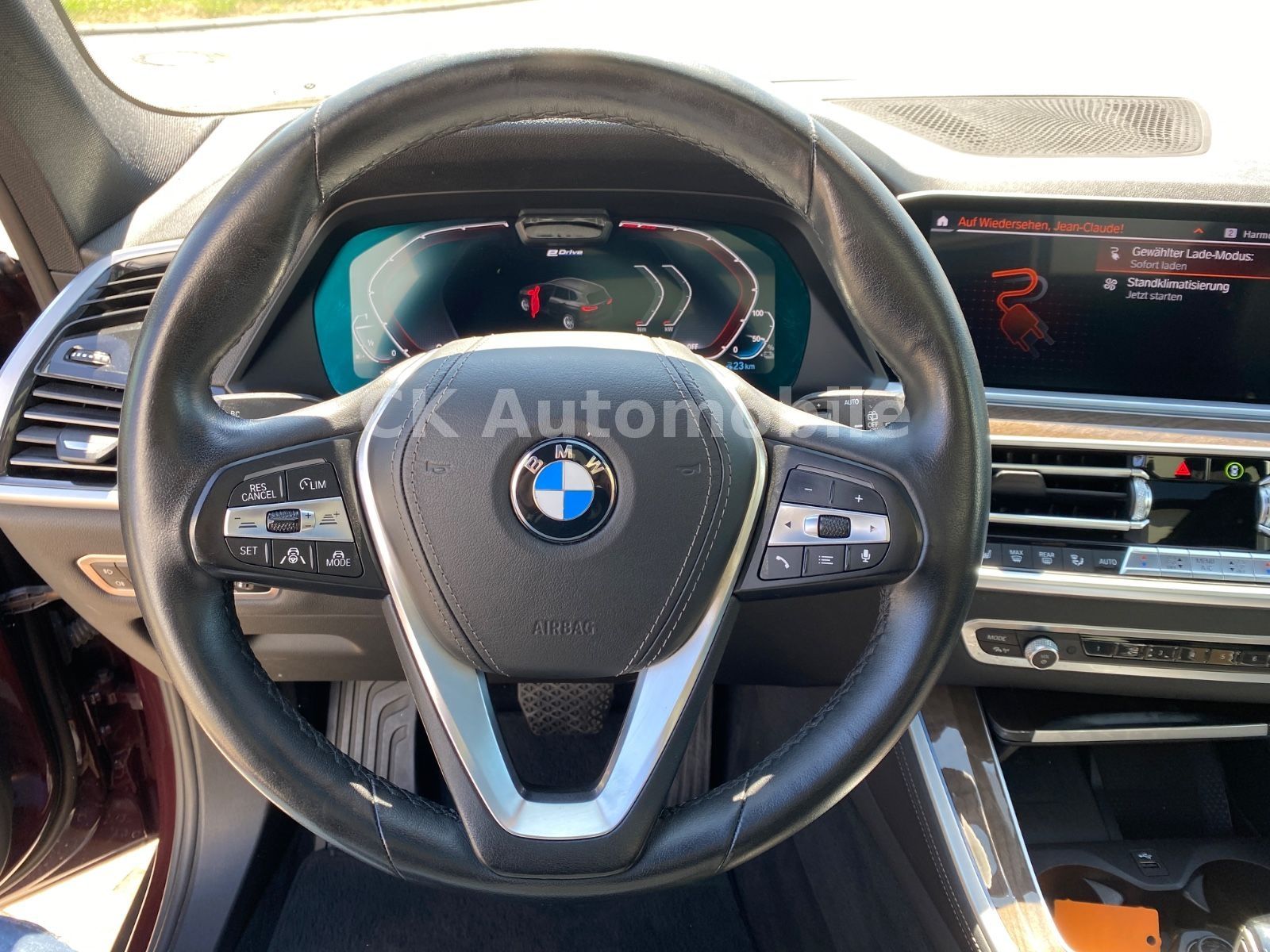Fahrzeugabbildung BMW X5 xDrive 45e Individual/HeadUp/360°Kam/LED/AHK
