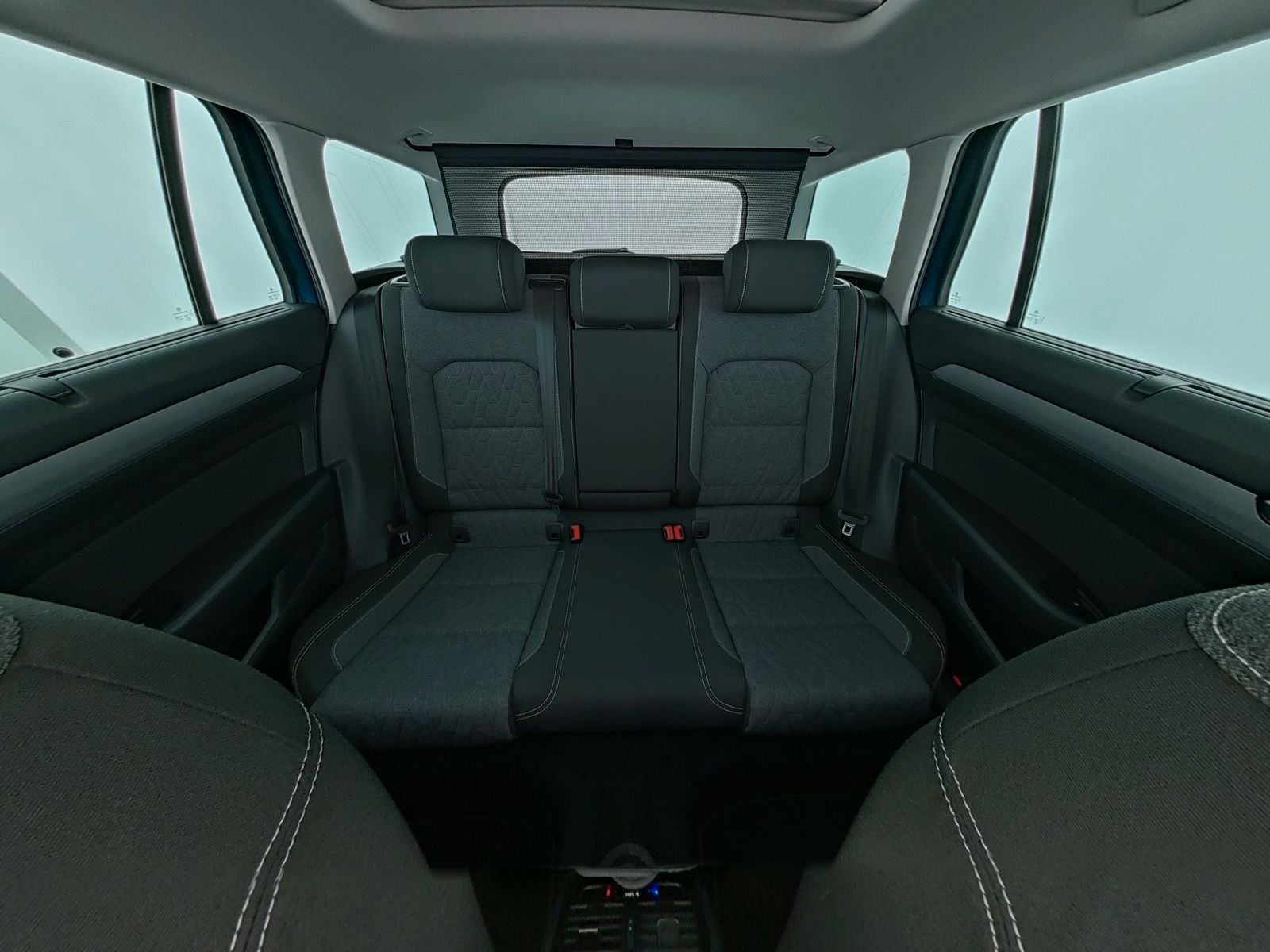 Volkswagen Passat R Line AHK|Navi|ACC|Kamera|Panorama|PDC foto 17
