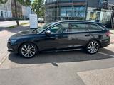 Skoda Octavia IV Combi Style First Edition 2.0 TDI DSG - Skoda Octavia: Allradantrieb