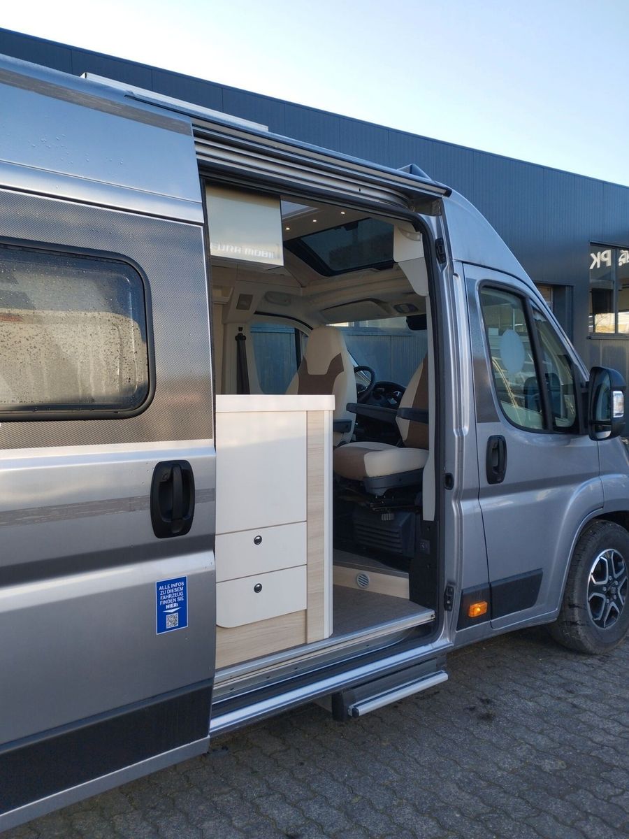 Fahrzeugabbildung Eura Mobil Van V 635 EB Automatik, 180 PS, Fahrassistenz