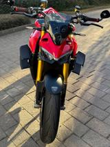 Ducati Streetfighter V4S - Ducati Motorräder in Hamburg