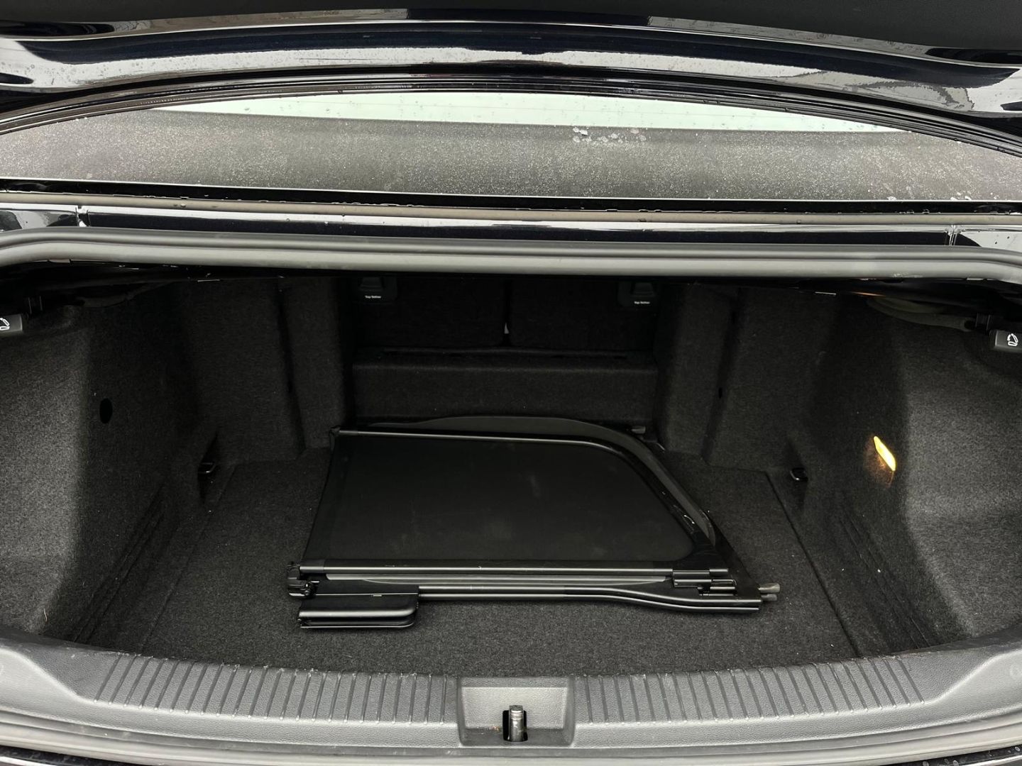 T-Roc Cabrio R-Line 1.5TSI DSG Leder*AHK*Black!